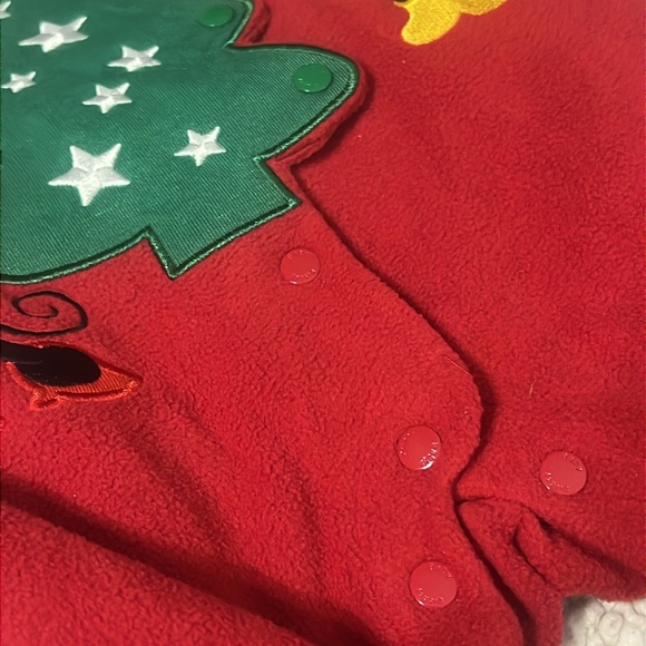 Disney Baby: My First Christmas baby onesie! Size 3-6 months.So cute & brand new - Picture 8 of 16